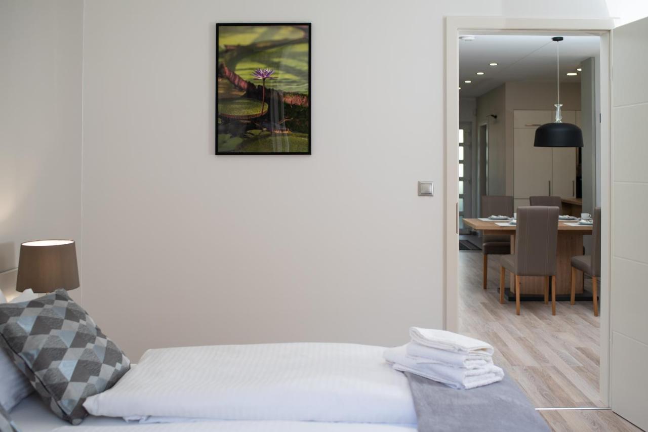 Twins Apartman Heviz Exterior photo