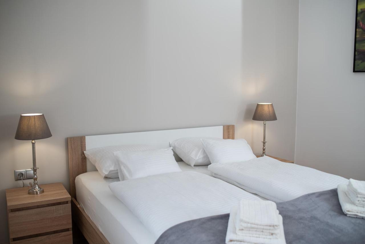 Twins Apartman Heviz Exterior photo